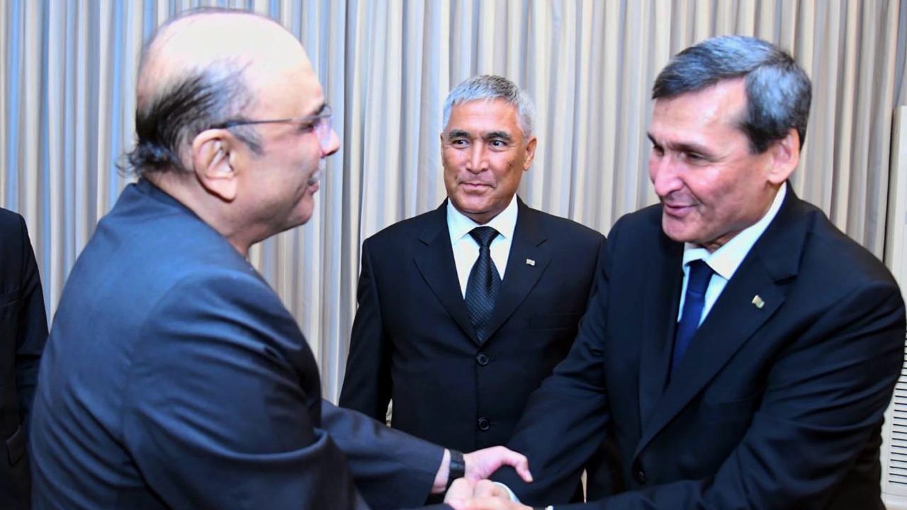 Minister for Foreign Affairs of Turkmenistan Rashid Meredov calls on President Asif Ali Zardari at Aiwan-e-Sadr in Islamabad.