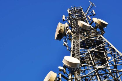 Rs79bn in unpaid dues threaten Pakistan’s mobile and internet infrastructure