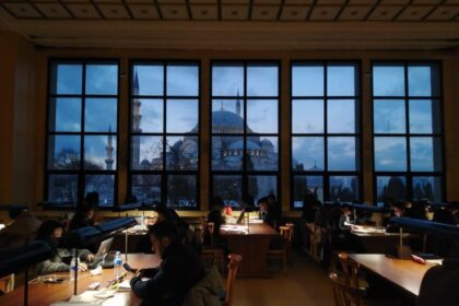 Decolonising Global Classrooms